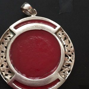 Hawaiian red stone pendant designed n silver 925.